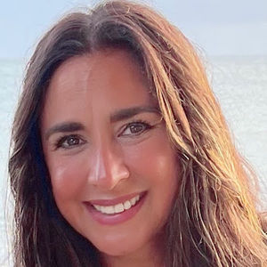 Meet your Posher, Denise